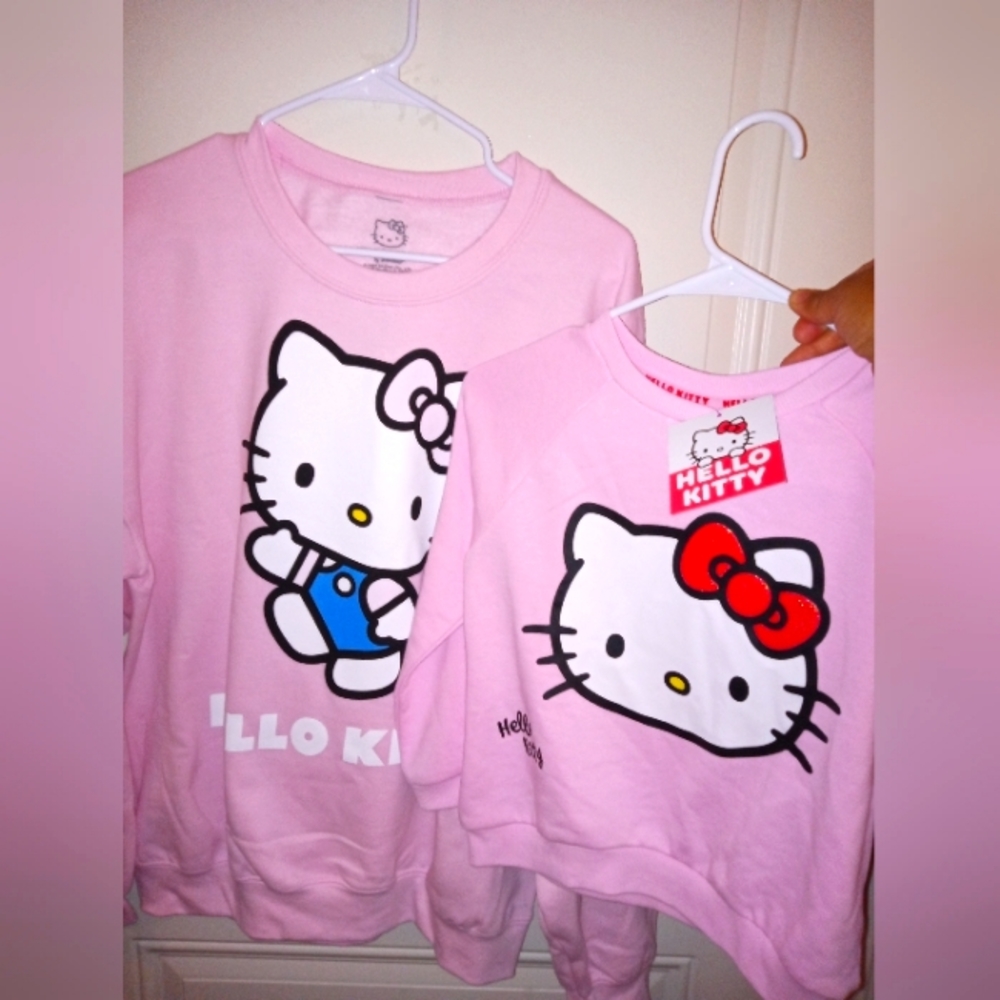 💖Hello Kitty Mommy and Daughter Sweaters Set 👭